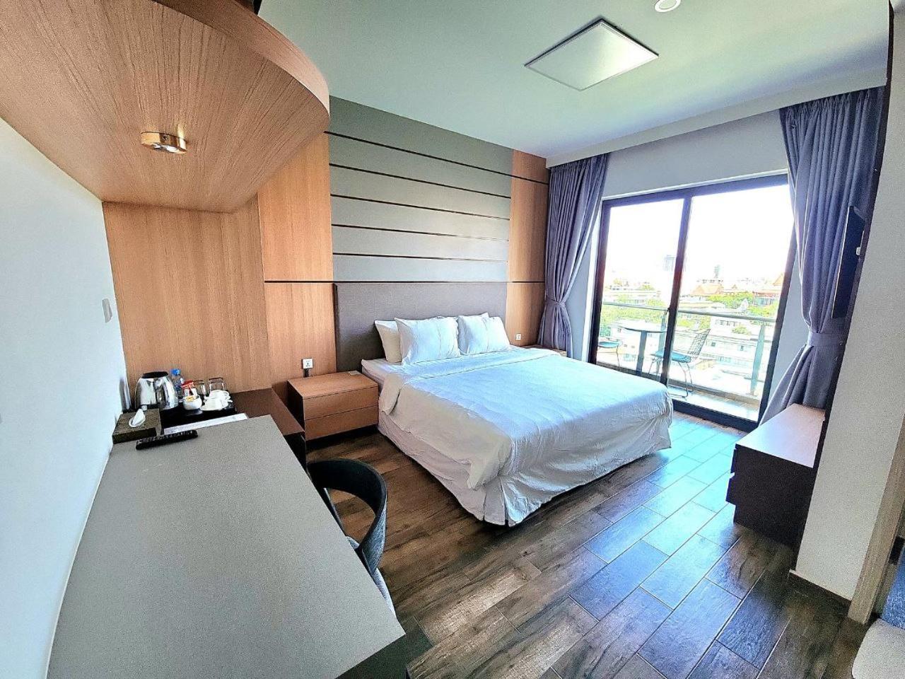 Chilchill Hotel Riverside Πνομ Πενχ Εξωτερικό φωτογραφία