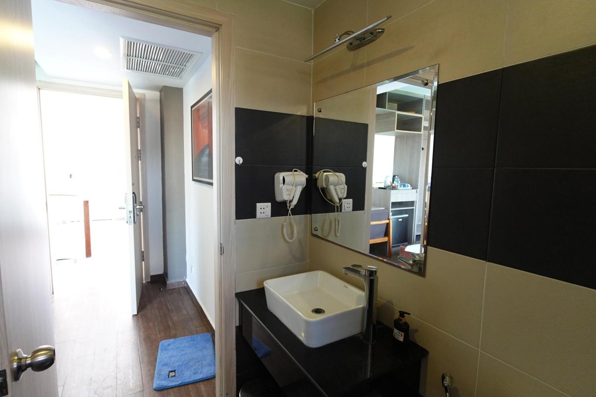 Chilchill Hotel Riverside Πνομ Πενχ Εξωτερικό φωτογραφία