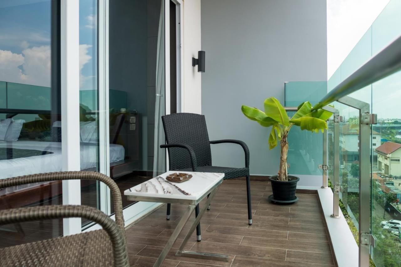 Chilchill Hotel Riverside Πνομ Πενχ Εξωτερικό φωτογραφία
